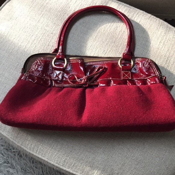 Purse - Picture 1 of 2